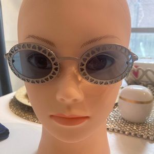 Vintage Limited Edition Moschino sunglasses